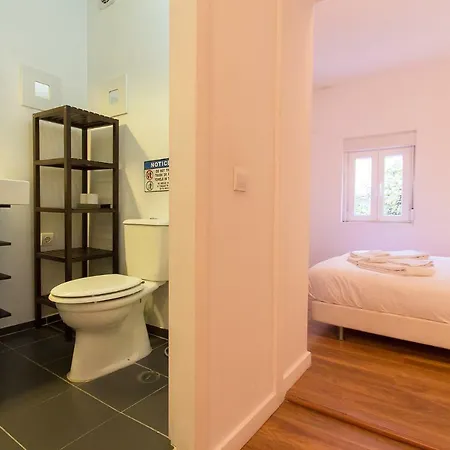 Typical Tailor Made Flat In Central Graca Lisbon Exterior photo