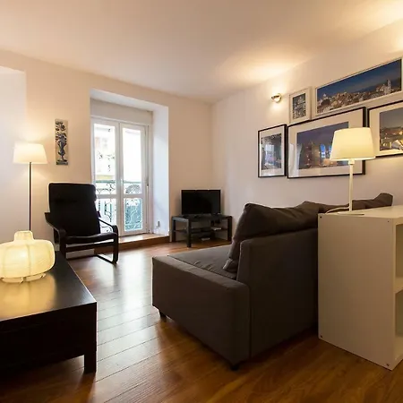 Typical Tailor Made Flat In Central Graca Lisbon Exterior photo