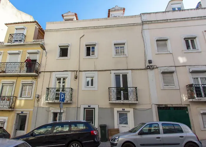 Typical Tailor Made Flat In Central Graca