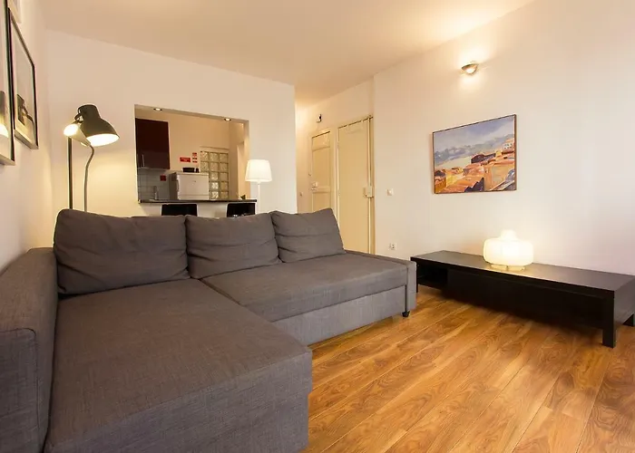 Typical Tailor Made Flat In Central Graca